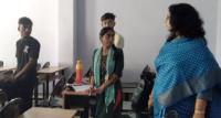 कुलपति महोदया ने परिसर के विभागों का किया औचक निरीक्षण एवं  विभागों के निरीक्षण के दौरान छात्रों से किया संवाद