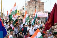 माननीय कुलपति जी के नेतृत्व में अवध विश्वविद्यालय ने ऑपरेशन  सिन्दूर के सम्मान में निकली  गई तिरंगा यात्रा