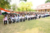 माननीय कुलपति जी के नेतृत्व में अवध विश्वविद्यालय ने ऑपरेशन  सिन्दूर के सम्मान में निकली  गई तिरंगा यात्रा